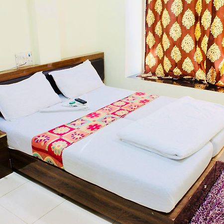Akshara Residency Hotel Mumbai Ngoại thất bức ảnh