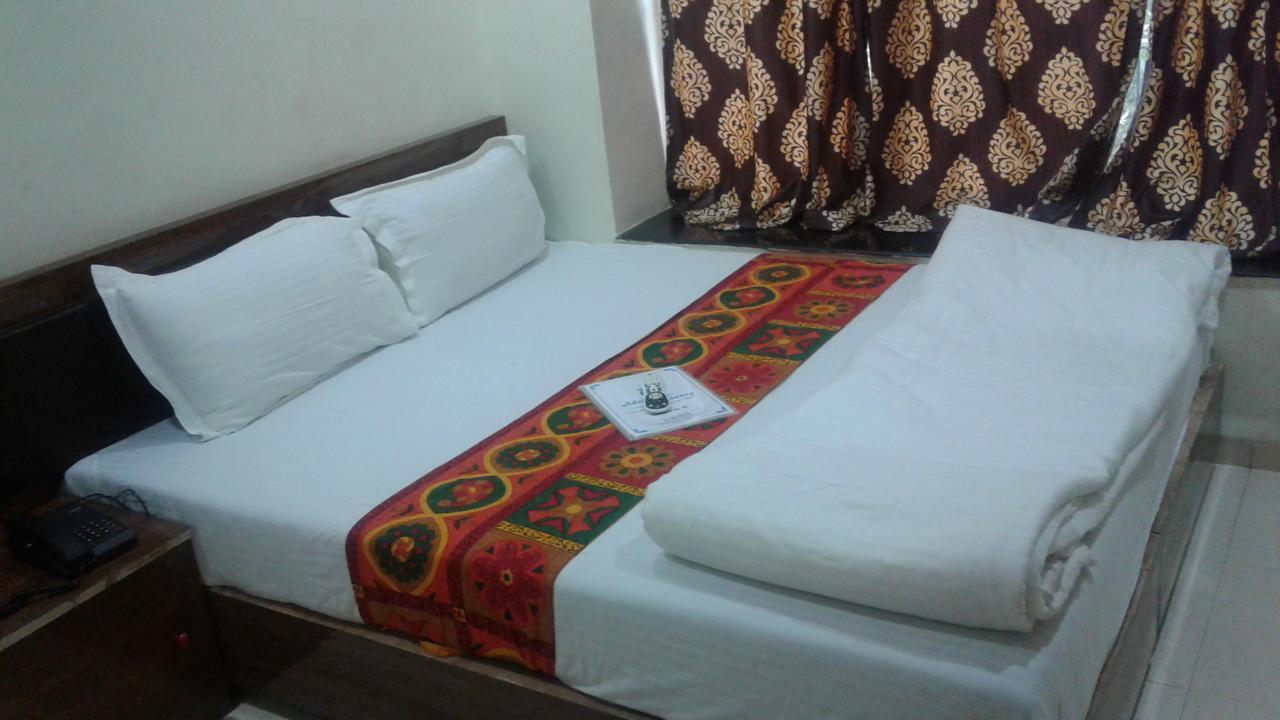 Akshara Residency Hotel Mumbai Ngoại thất bức ảnh