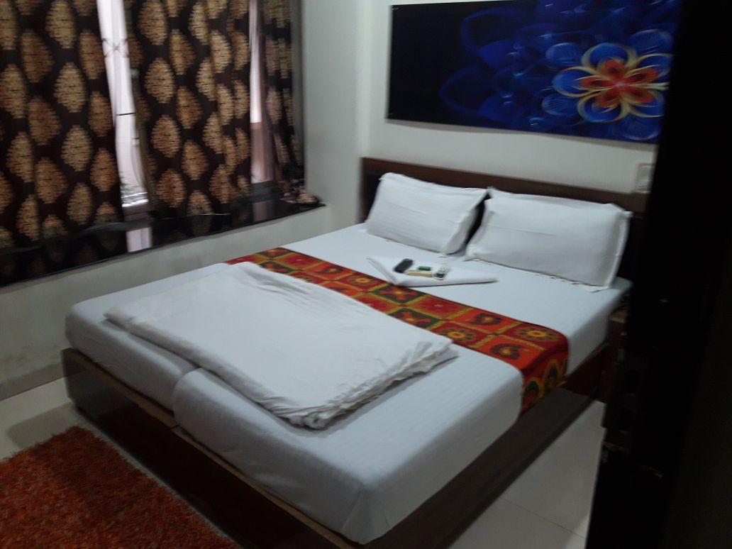 Akshara Residency Hotel Mumbai Ngoại thất bức ảnh