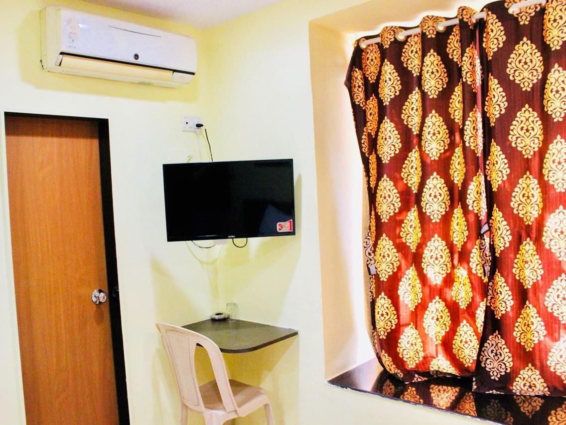 Akshara Residency Hotel Mumbai Ngoại thất bức ảnh